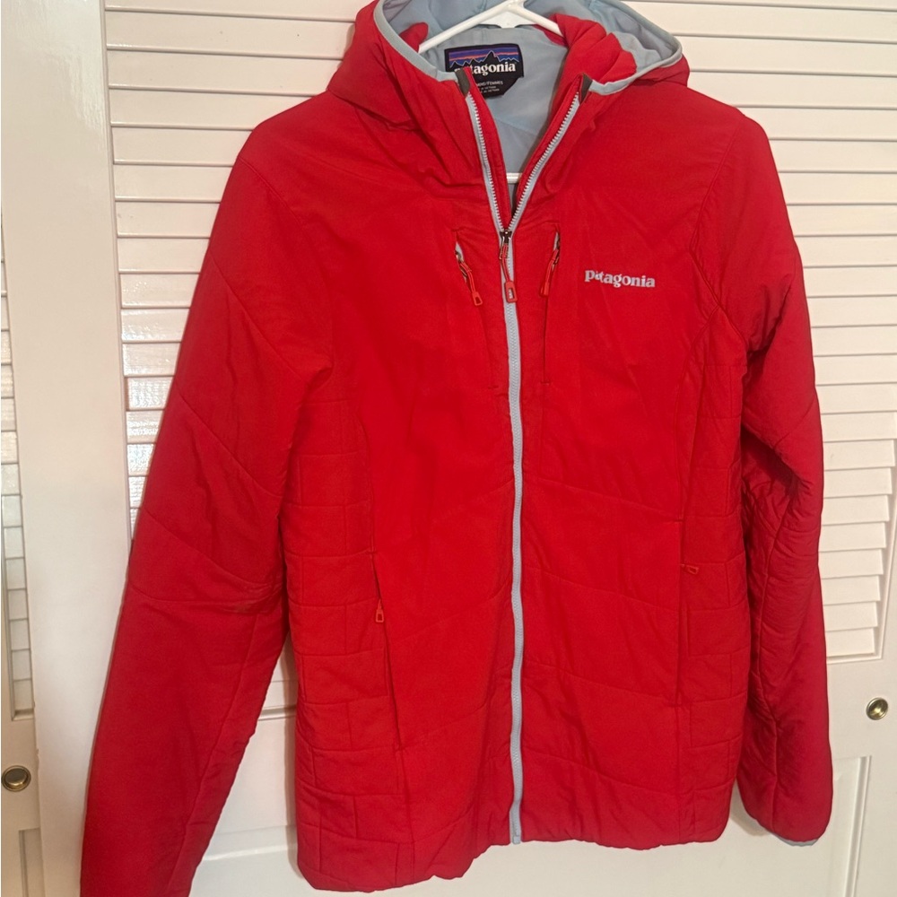 Patagonia Women’s Red Nano Air Hoody Size L
